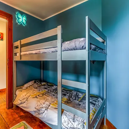 In With Private Garden, Cleaning Included Holiday home *